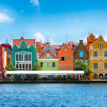 Regulator says influx of gaming applications causes licensing delays in Curaçao