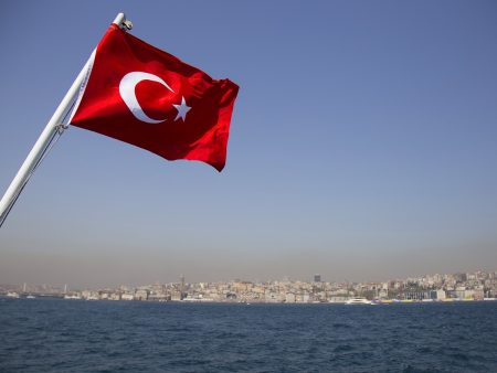 Turkey Cracks Down on Illegal Gaming, Blocks 233K Sites in 2024