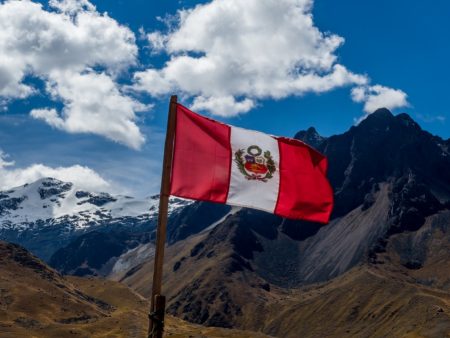 Gambling Sector of Peru Rallies Against President Dina’s Punitive Tax Plan