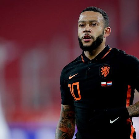 Memphis Depay Delays Dutch National Team Arrival After Passport Theft