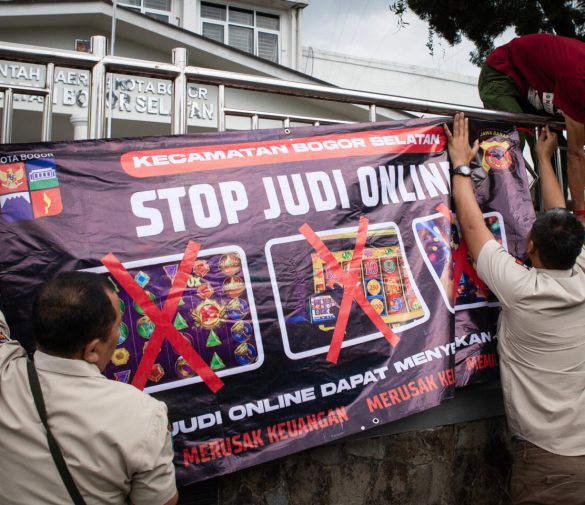 Indonesia Reports 5.7M Cases Amid Ongoing Gambling Ads