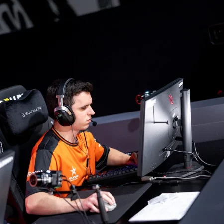 Valve Bans Skin Gambling Sponsors and Case Opening Platforms from CS2 Tournaments